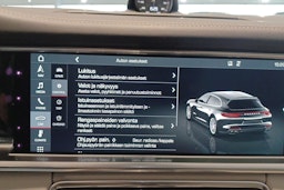 Harmaa Porsche Panamera 2018 kuva 21.