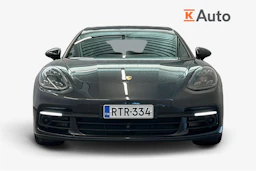 harmaa Porsche Panamera 2018 kuva 4.