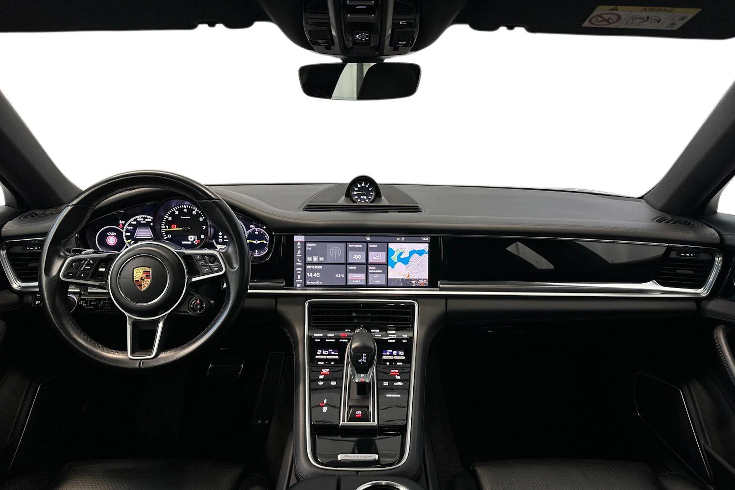 harmaa Porsche Panamera 2018 kuva 9.