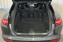 harmaa Porsche Panamera 2018 kuva 13.