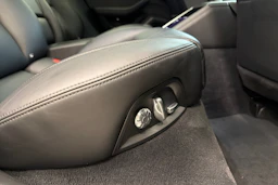 Harmaa Porsche Panamera 2018 kuva 14.
