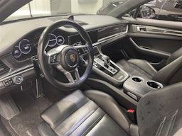 musta Porsche Panamera 2018 kuva 3.