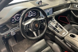 musta Porsche Panamera 2018 kuva 6.