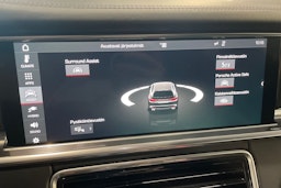 musta Porsche Panamera 2018 kuva 13.