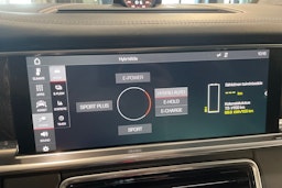 musta Porsche Panamera 2018 kuva 14.