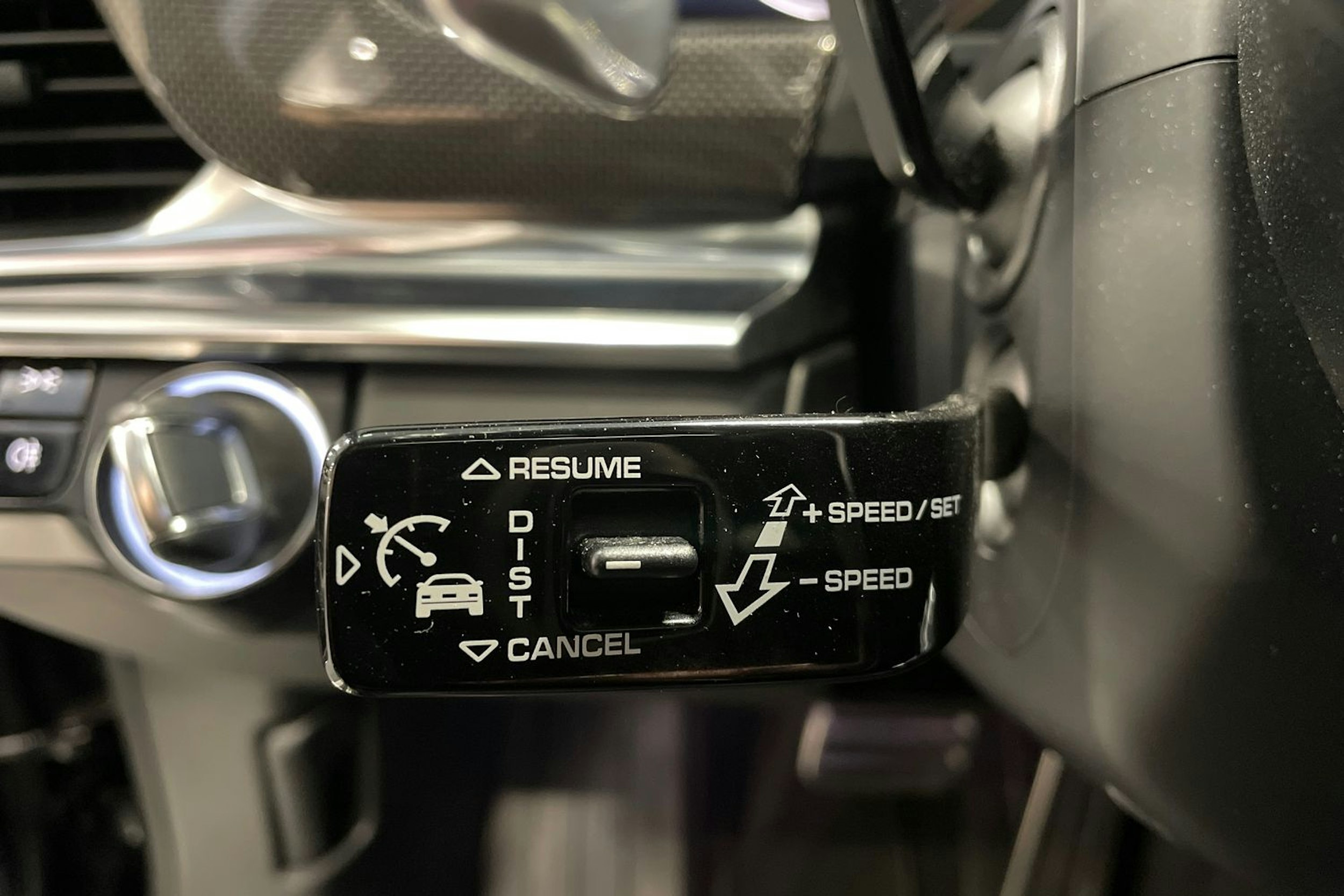 musta Porsche Panamera 2018 kuva 23.