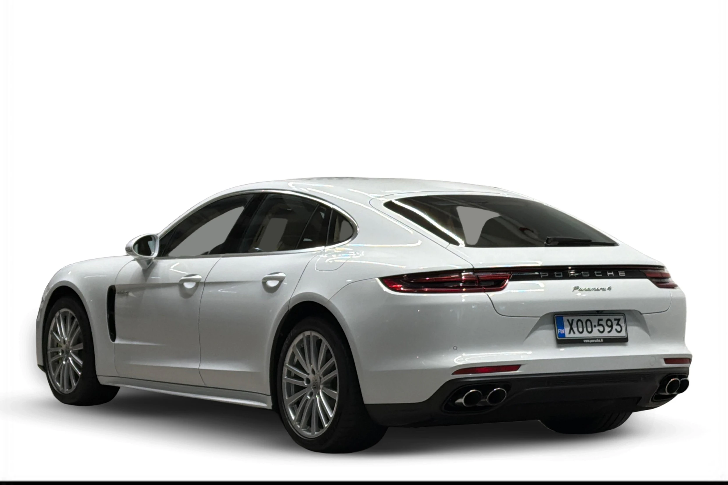 Valkoinen Porsche Panamera 2018 kuva 2.