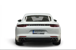 Valkoinen Porsche Panamera 2018 kuva 3.