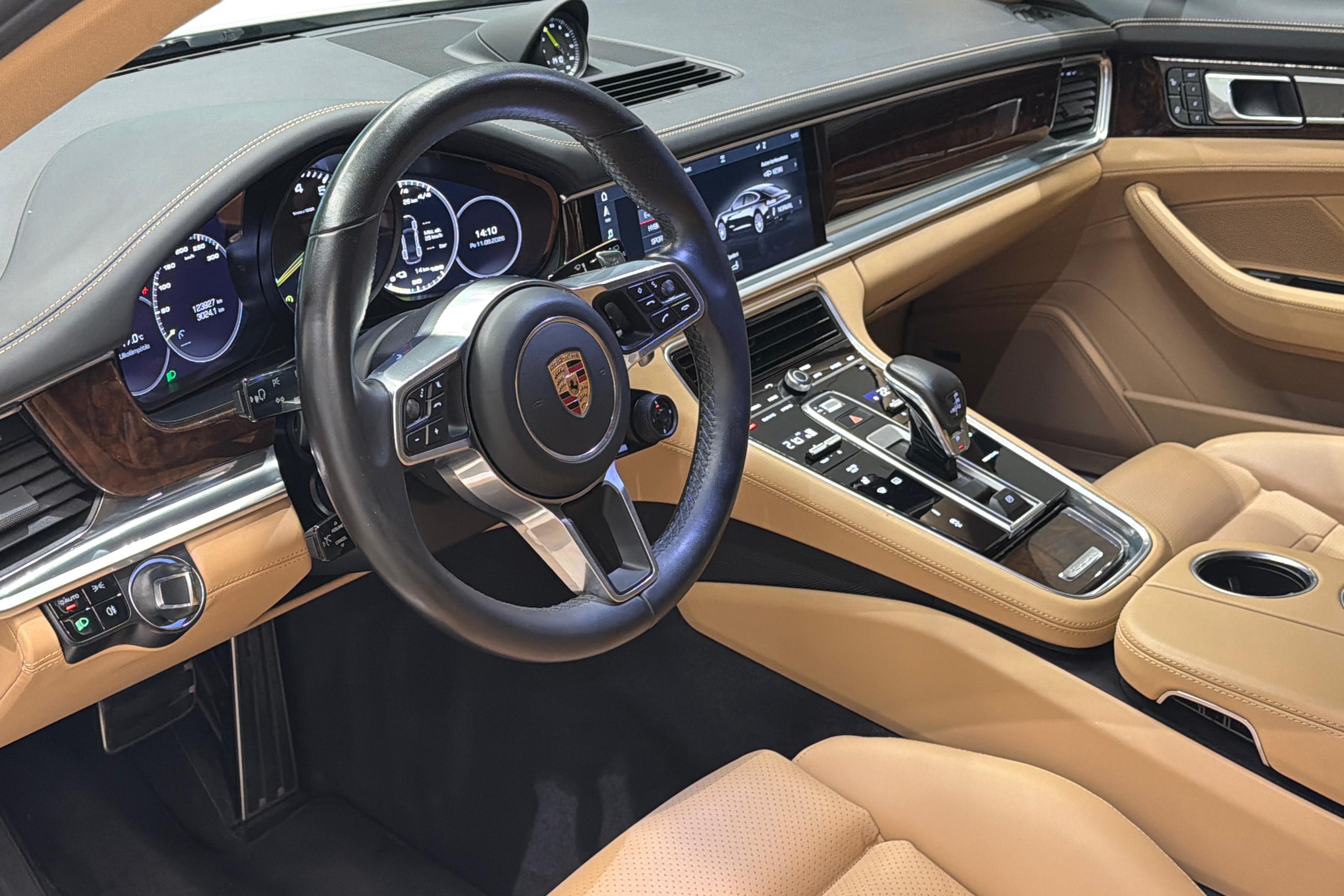Porsche Panamera 4 E-Hybrid 2018, kuva 6/24