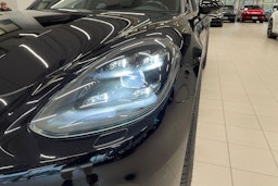 musta Porsche Panamera 2018 kuva 24.