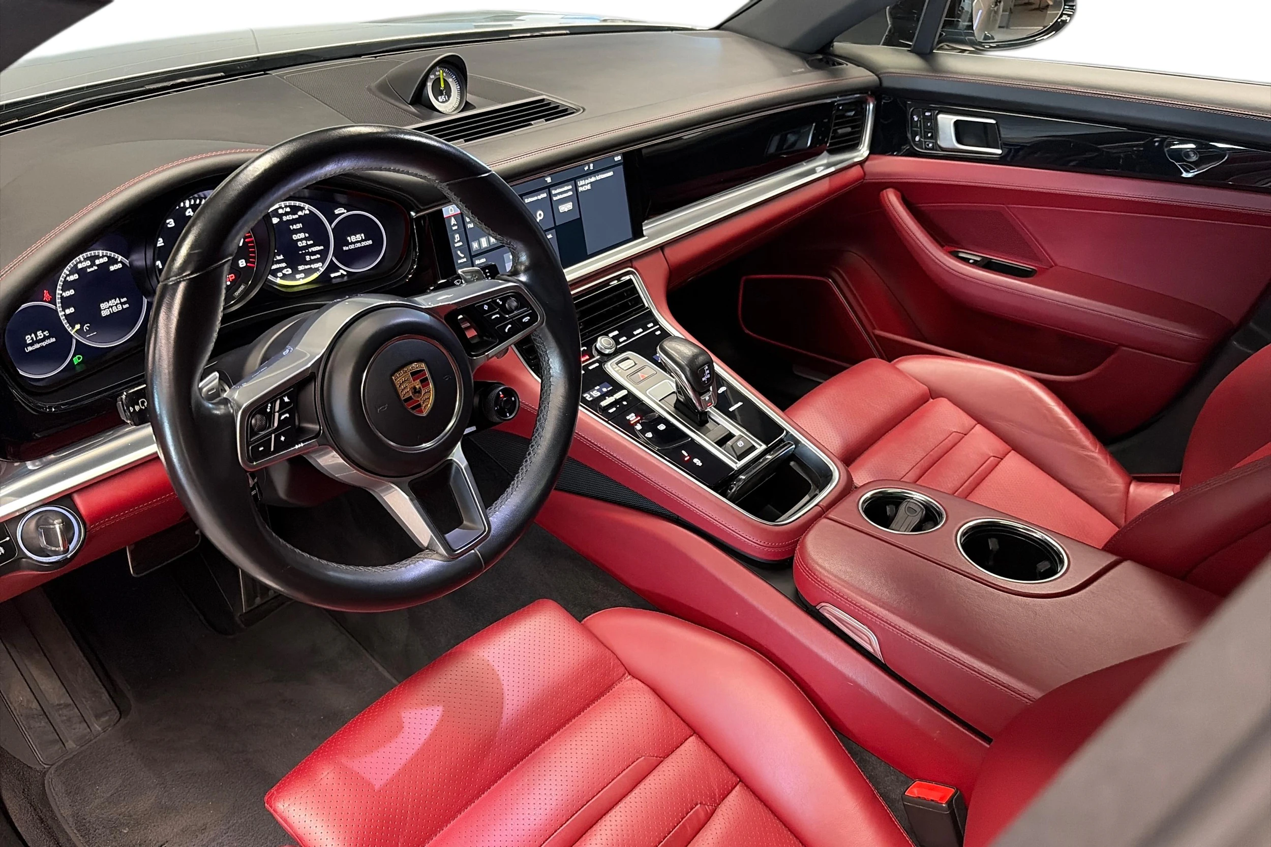 hopea Porsche Panamera 2018 kuva 6.