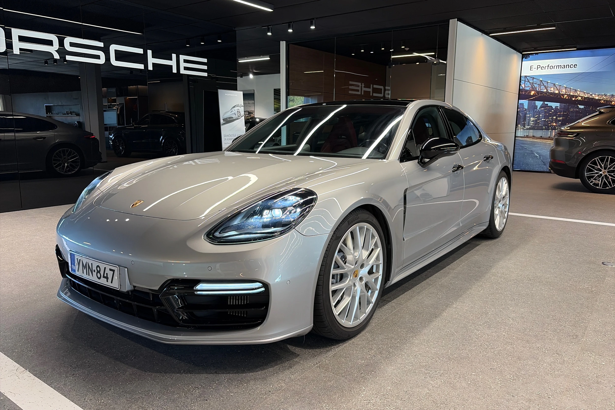 hopea Porsche Panamera 2018 kuva 10.