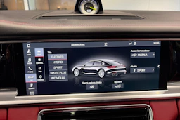 hopea Porsche Panamera 2018 kuva 18.