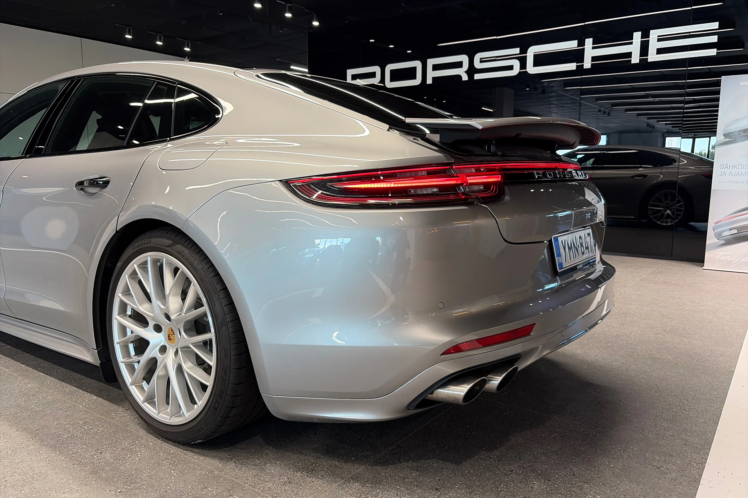 hopea Porsche Panamera 2018 kuva 27.