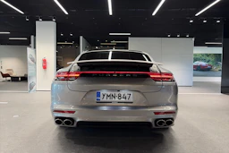 hopea Porsche Panamera 2018 kuva 28.