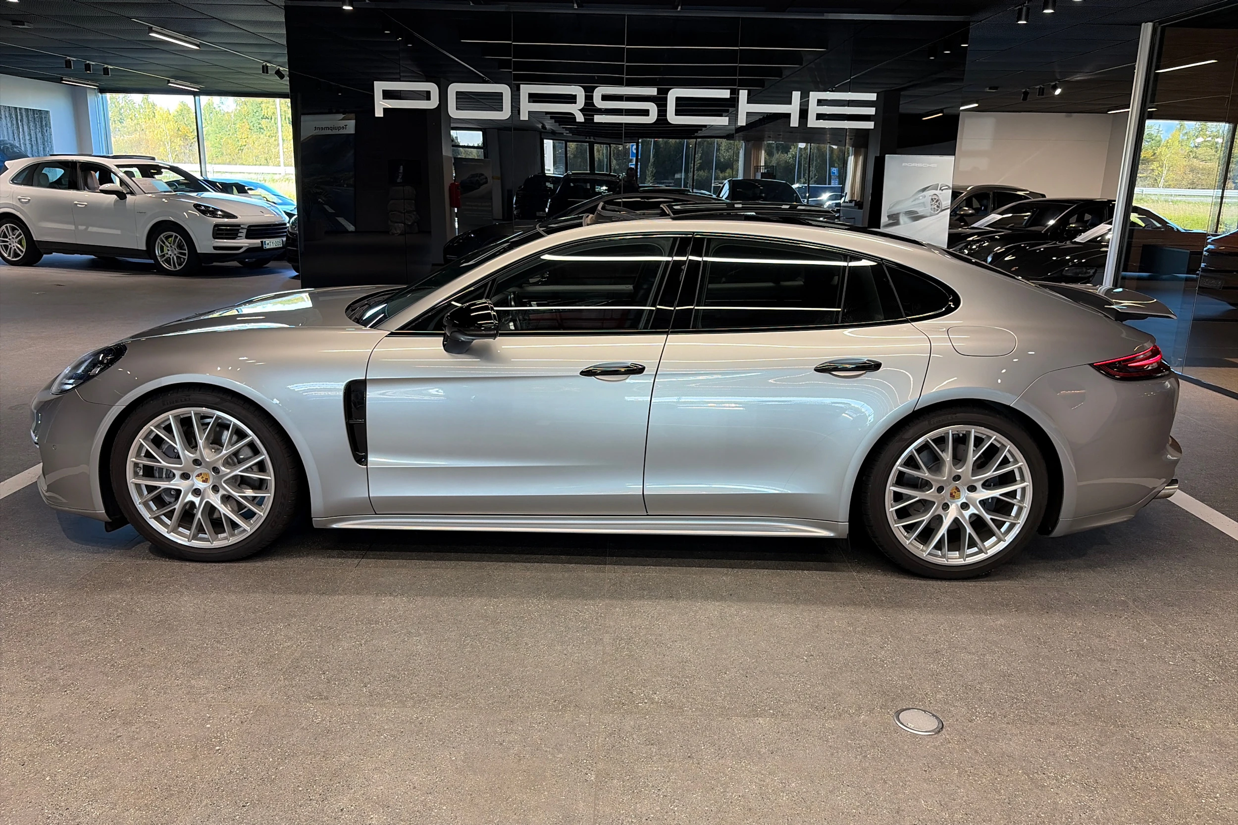 hopea Porsche Panamera 2018 kuva 29.