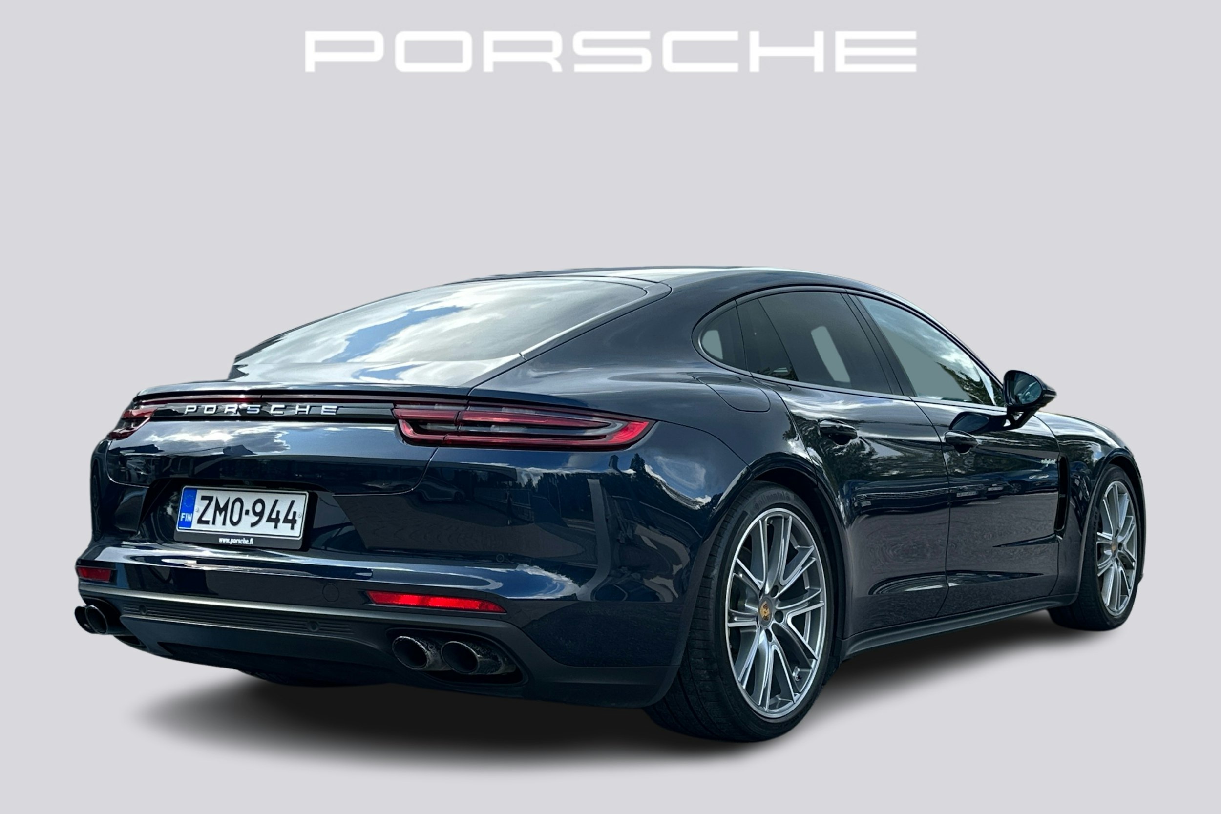 Sininen Porsche Panamera 2018 kuva 2.