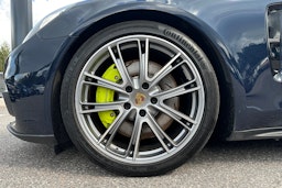 Sininen Porsche Panamera 2018 kuva 8.