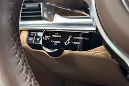 Sininen Porsche Panamera 2018 kuva 12.