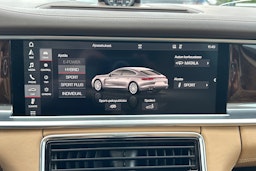 Sininen Porsche Panamera 2018 kuva 15.