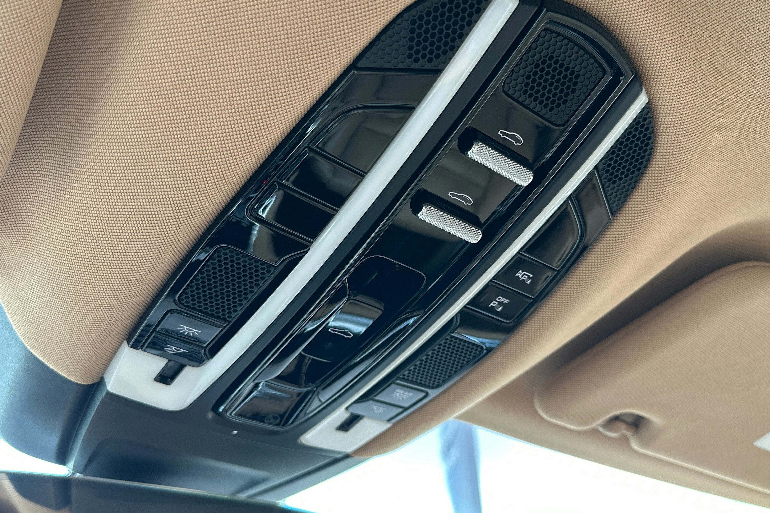 Sininen Porsche Panamera 2018 kuva 19.