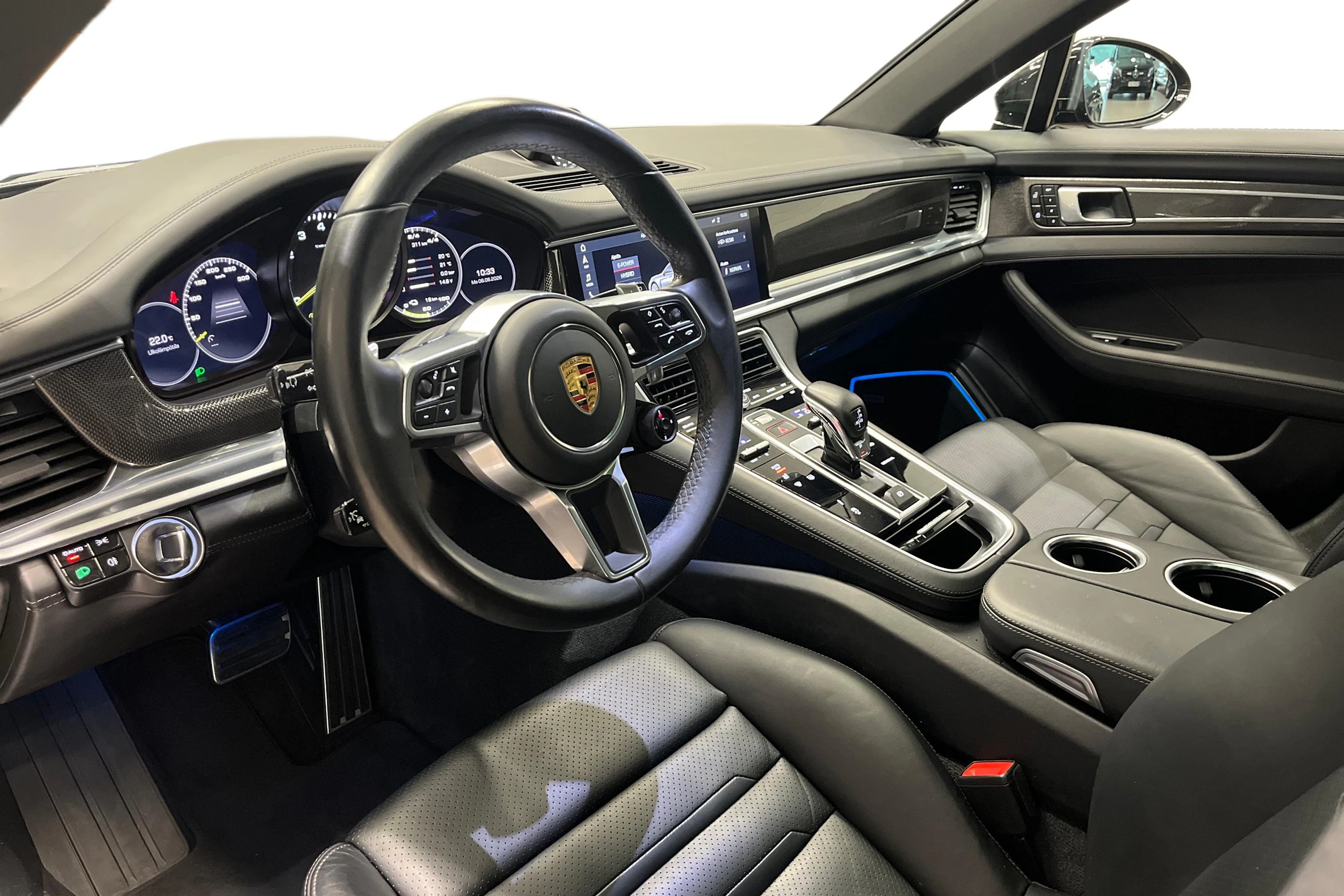 musta Porsche Panamera 2019 kuva 6.