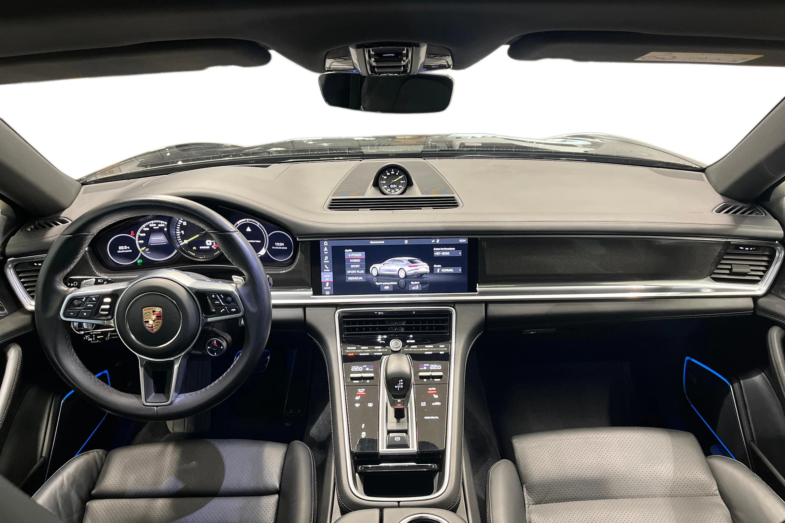 musta Porsche Panamera 2019 kuva 7.