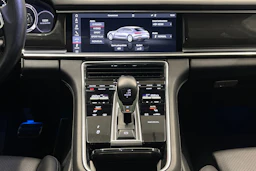 musta Porsche Panamera 2019 kuva 10.
