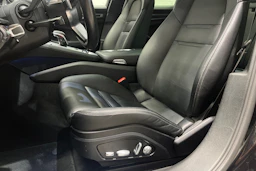 musta Porsche Panamera 2019 kuva 16.