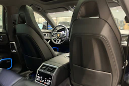 musta Porsche Panamera 2019 kuva 20.