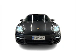 harmaa Porsche Panamera 2019 kuva 4.