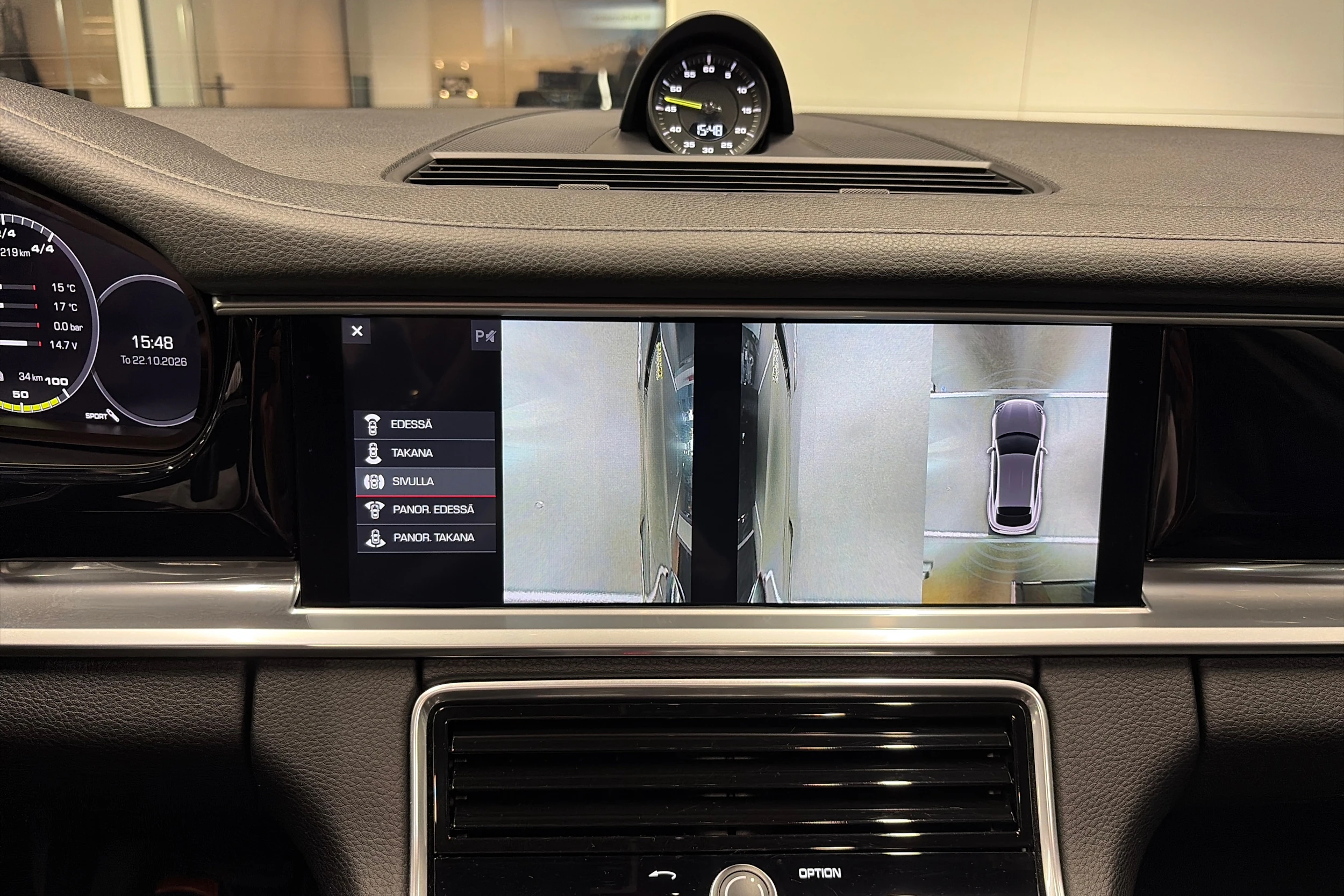 harmaa Porsche Panamera 2019 kuva 18.