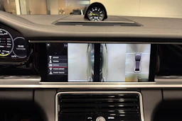 harmaa Porsche Panamera 2019 kuva 18.