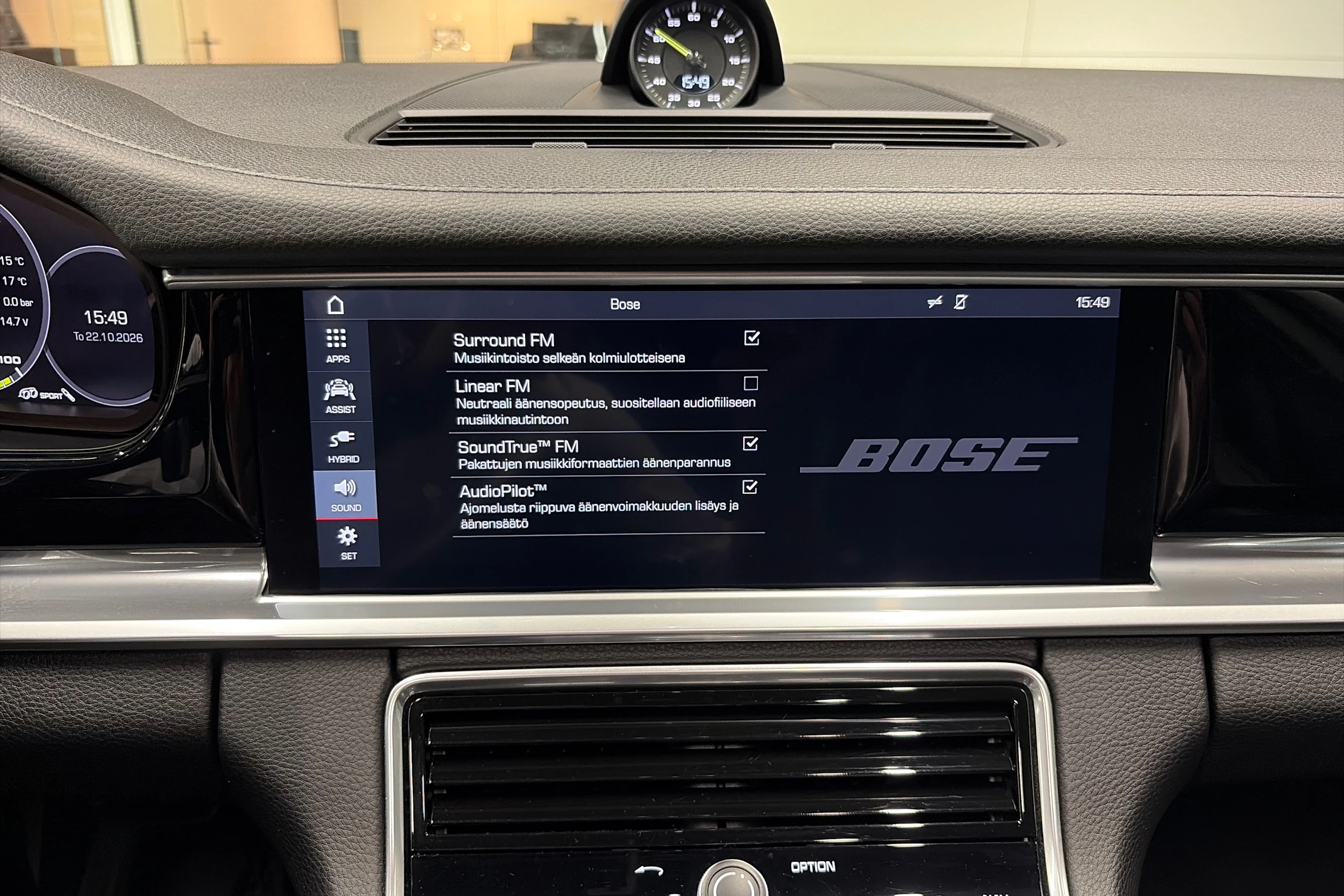 harmaa Porsche Panamera 2019 kuva 20.