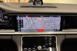harmaa Porsche Panamera 2019 kuva 22.