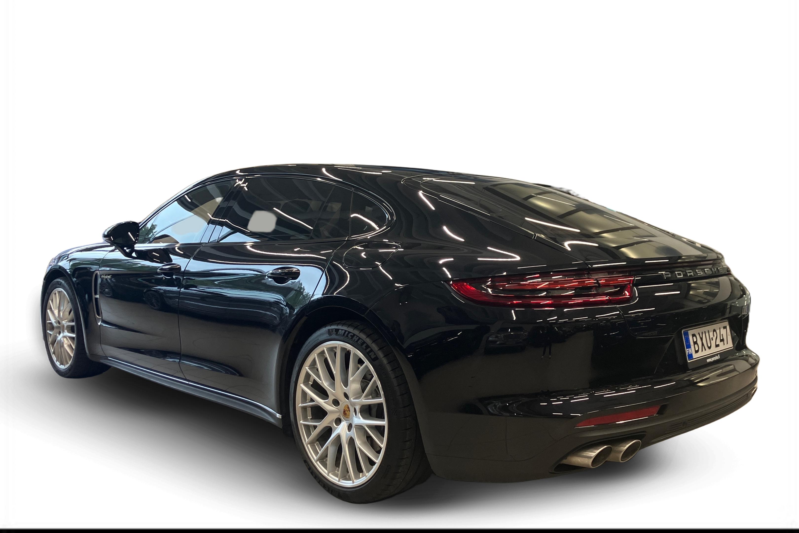Porsche Panamera 4 E-Hybrid Executive 2019, kuva 2/18
