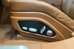 Musta Porsche Panamera 2019 kuva 13.