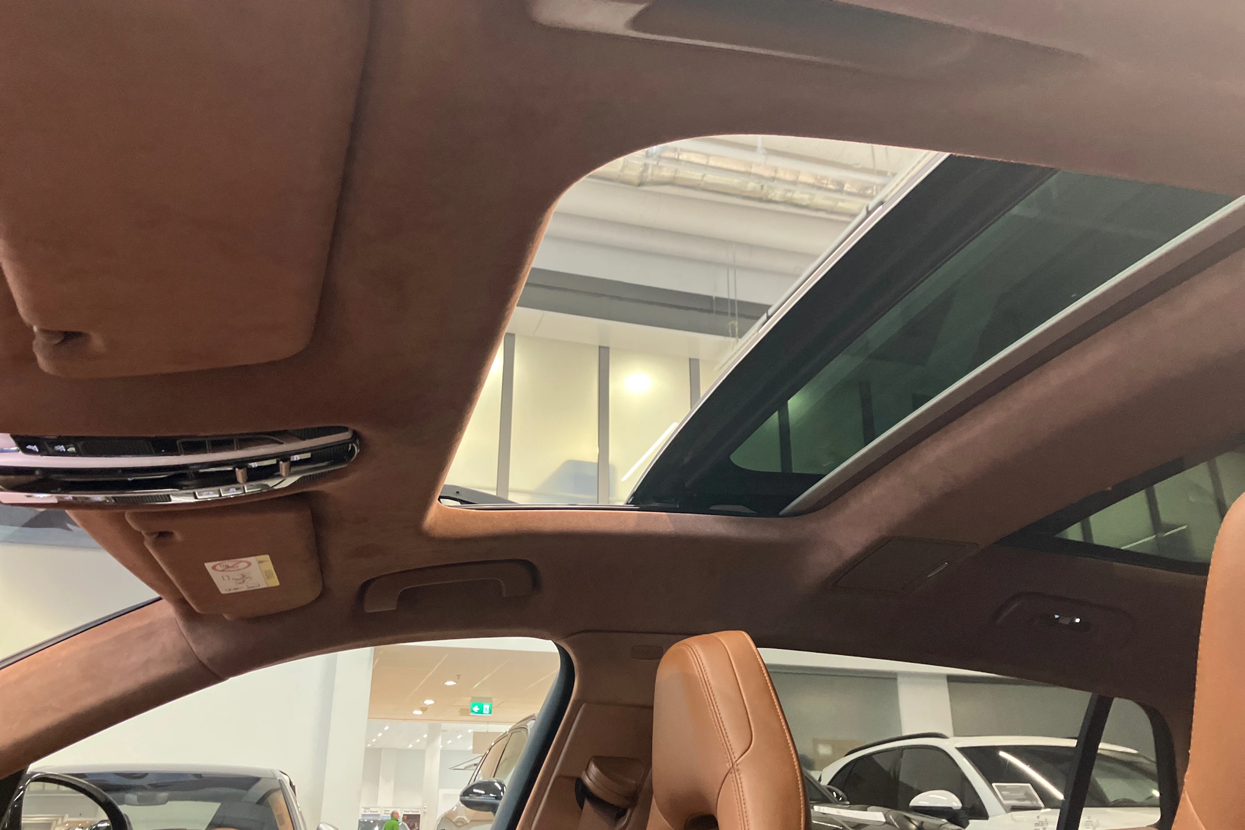 Musta Porsche Panamera 2019 kuva 18.