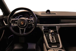Musta Porsche Panamera 2019 kuva 6.