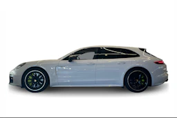 valkoinen Porsche Panamera 2019 kuva 5.
