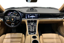 sininen Porsche Panamera 2019 kuva 6.