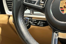 sininen Porsche Panamera 2019 kuva 10.