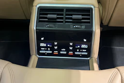 sininen Porsche Panamera 2019 kuva 18.