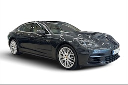 Harmaa Porsche Panamera 2020 kuva 1.