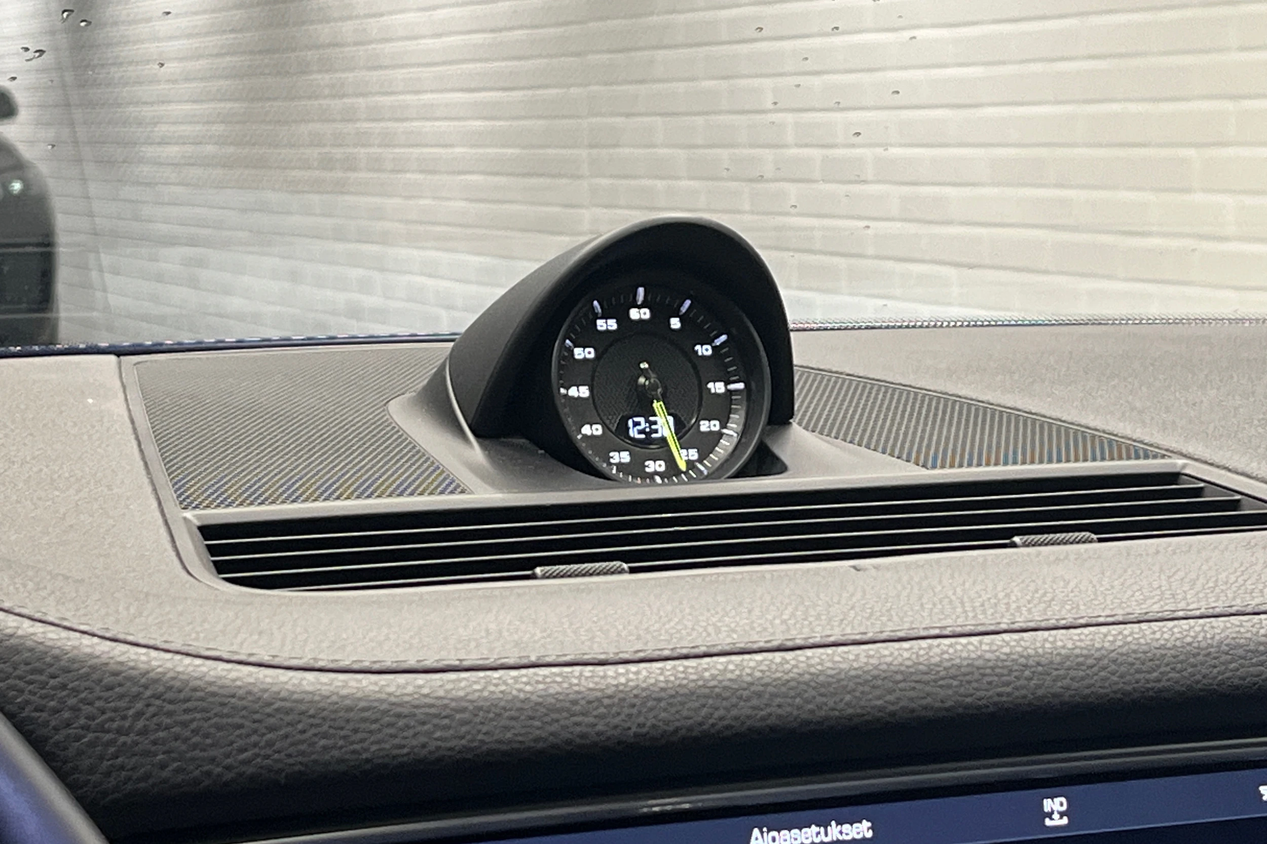 sininen Porsche Panamera 2020 kuva 13.