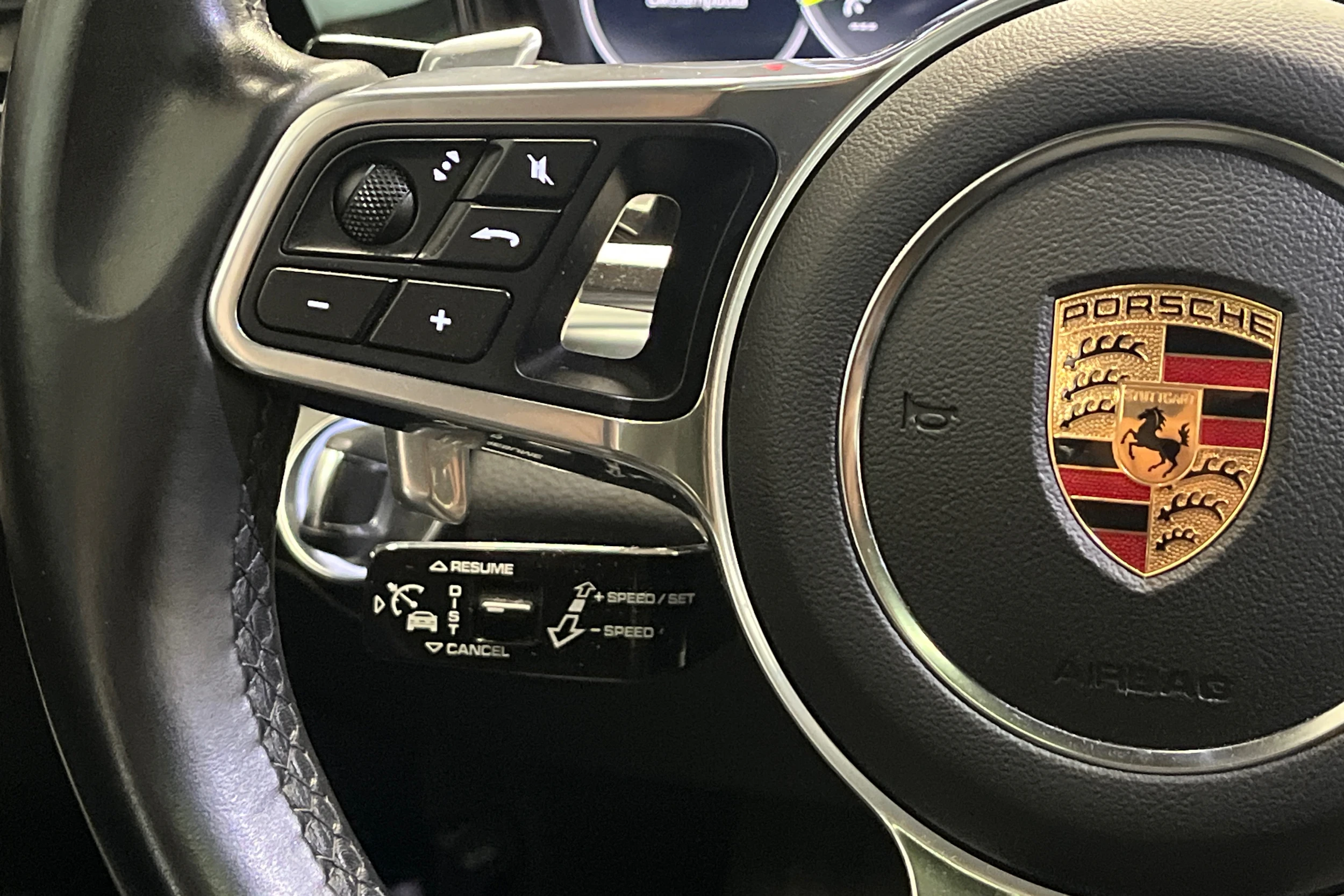 sininen Porsche Panamera 2020 kuva 15.
