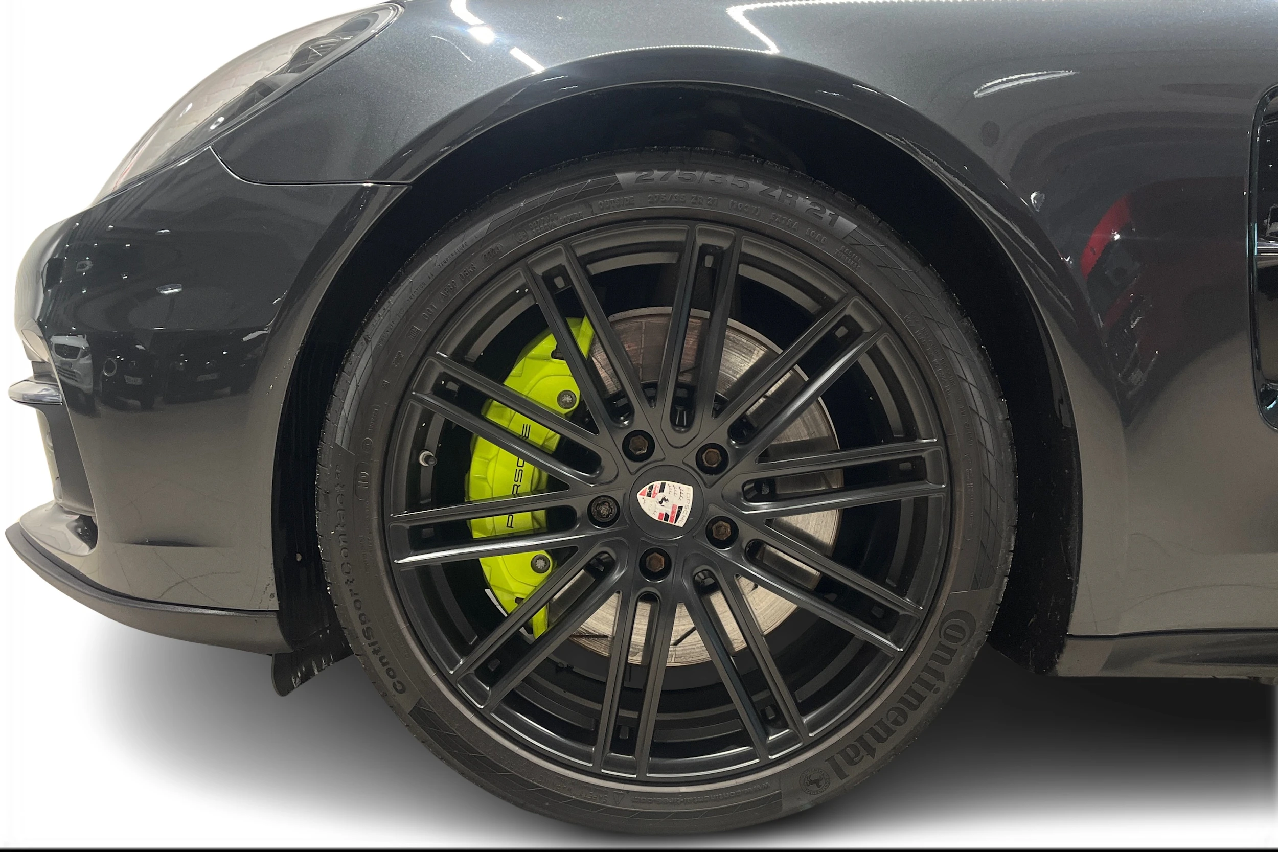harmaa Porsche Panamera 2020 kuva 9.