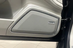 harmaa Porsche Panamera 2020 kuva 19.