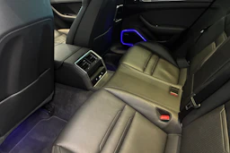 Musta Porsche Panamera 2020 kuva 21.