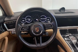sininen Porsche Panamera 2021 kuva 10.